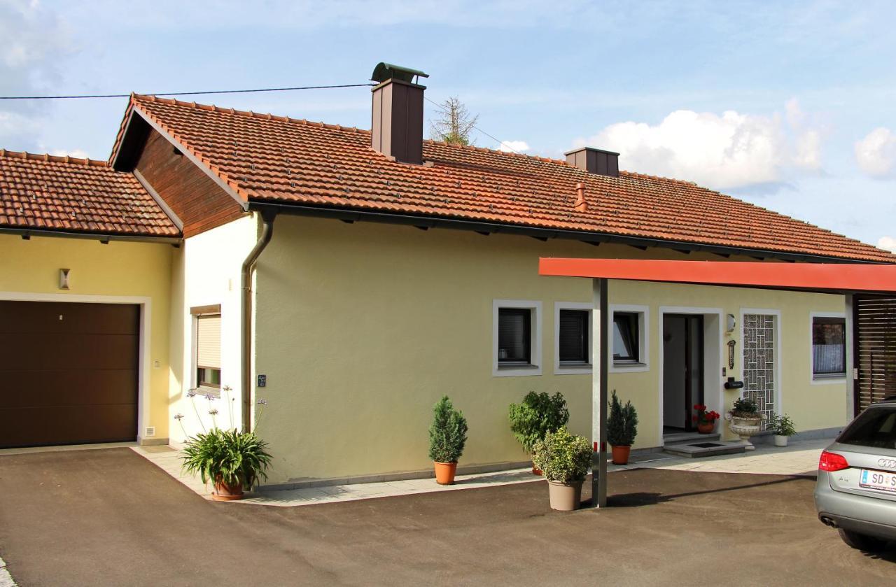 Ferienwohnung Sonnenhang Esternberg Luaran gambar